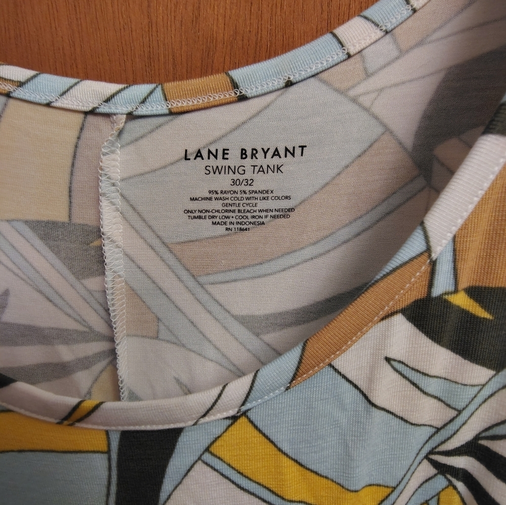 Sleeveless Swing Tank - Lane Bryant 30/32 - Picture 3 of 3